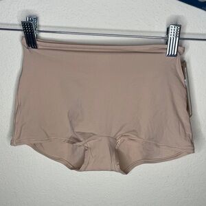 NWT Skims Fits Everybody Boyshort Size S